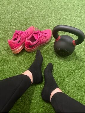 Used Women’s Black Gym Athletic Socks 🧦